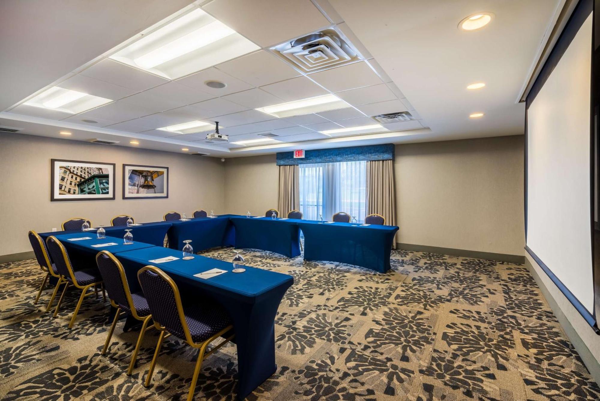 Hampton Inn Plymouth Meeting Buitenkant foto