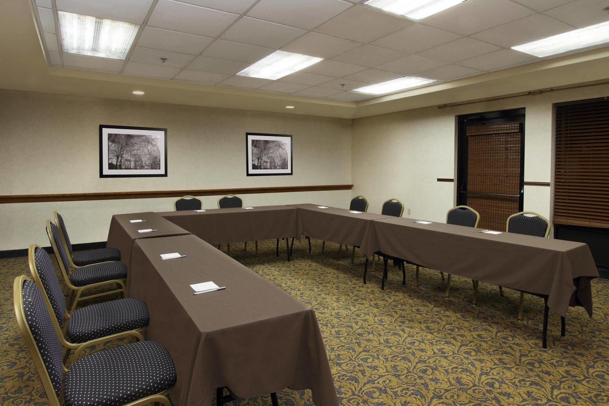 Hampton Inn Plymouth Meeting Buitenkant foto